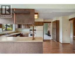 Ensuite - 1144 May St, Victoria, BC V8V2S5 Photo 13