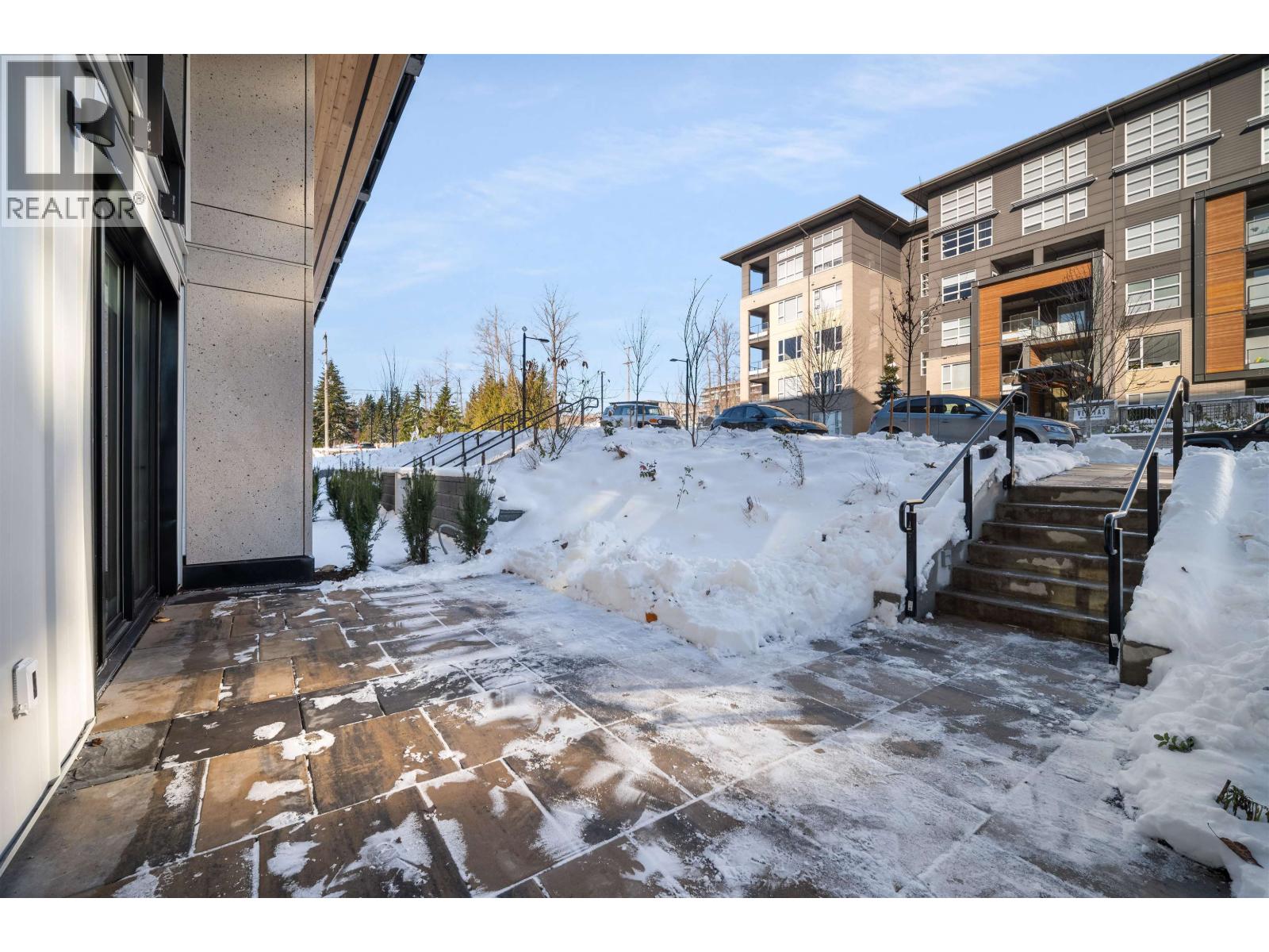 214 9888 UNIVERSITY CRESCENT, Burnaby