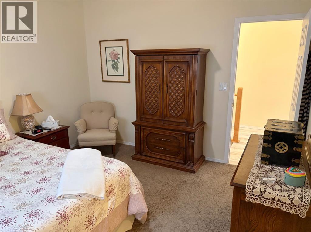 94 Fairmont Garden Road S - Image 19