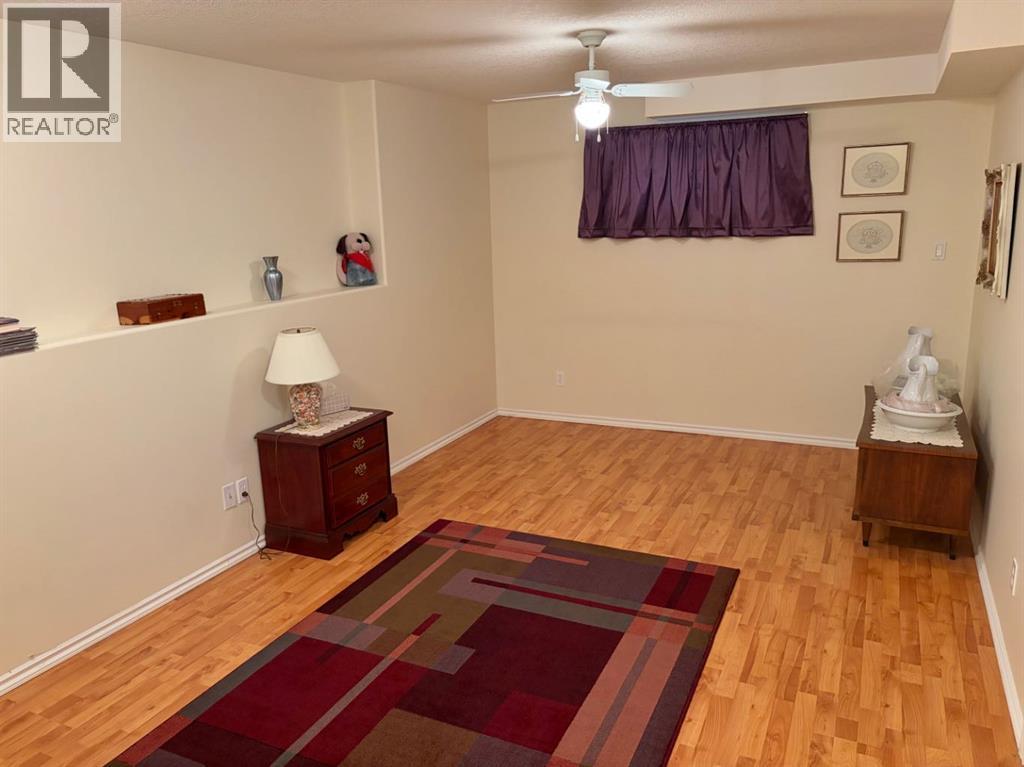 94 Fairmont Garden Road S - Image 27