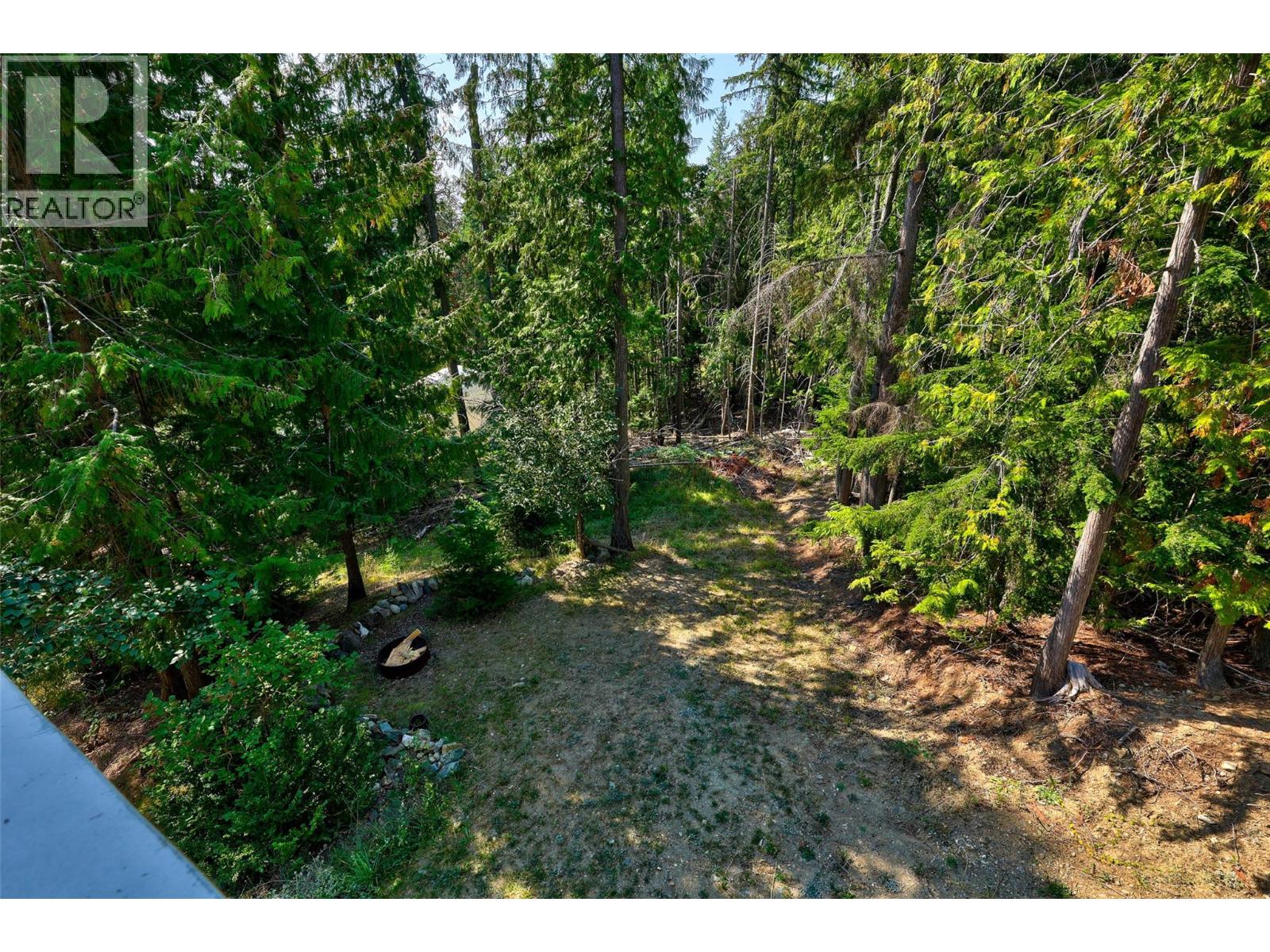 2725 VICKERS Trail, Anglemont