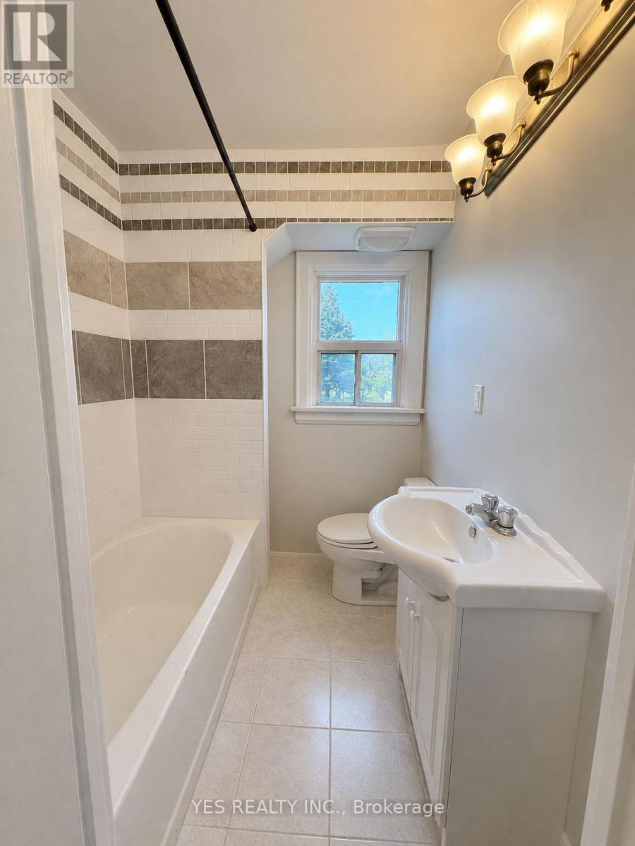 199 NORTH SERVICE ROAD - 11
