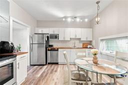 103 Lansdowne Avenue, Winnipeg, MB R2W3W3 Photo 13