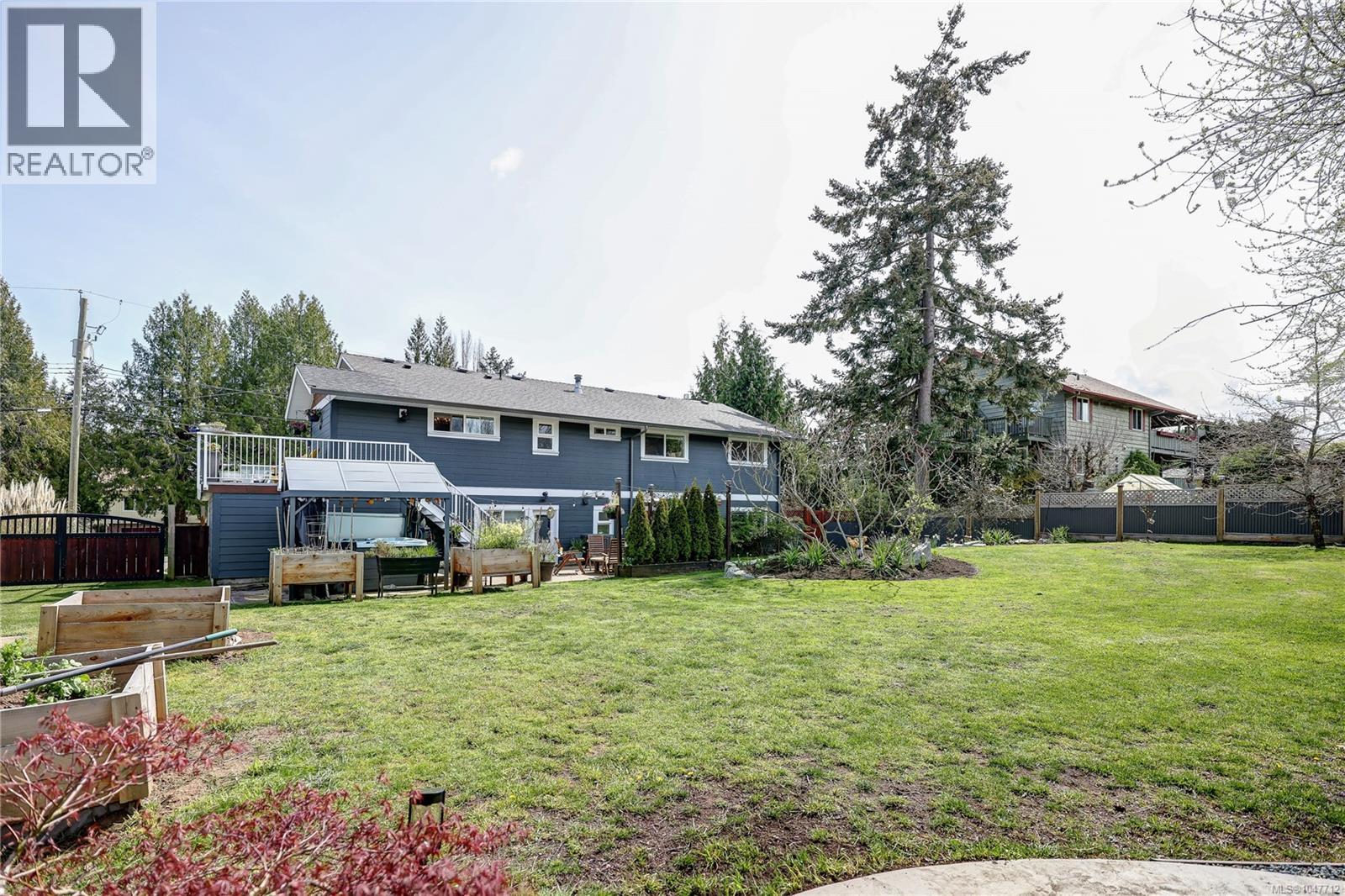 853 Glenhale Cres, Parksville