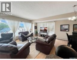 Enclosed porch - 401 505 12th Street E, Saskatoon, SK S7N4H3 Photo 9