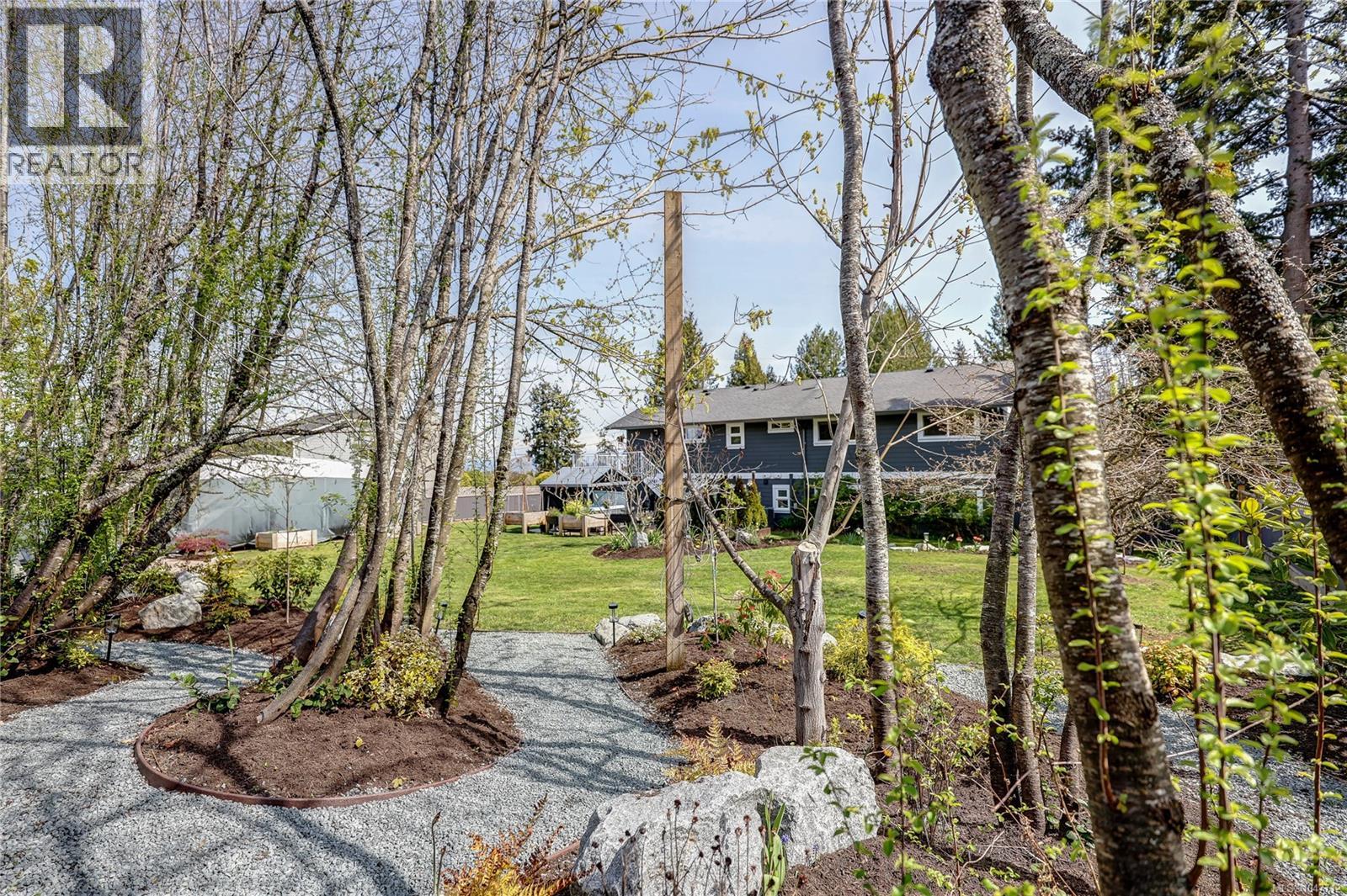 853 Glenhale Cres, Parksville