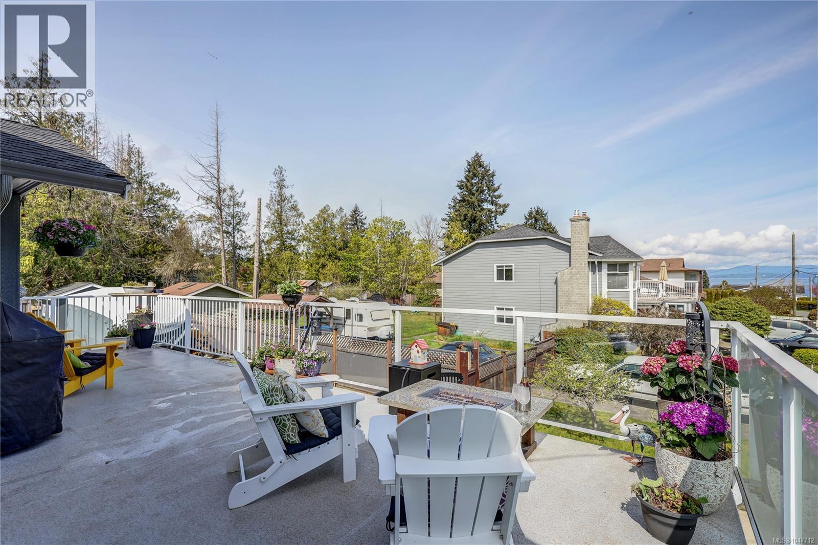 853 Glenhale Cres, Parksville