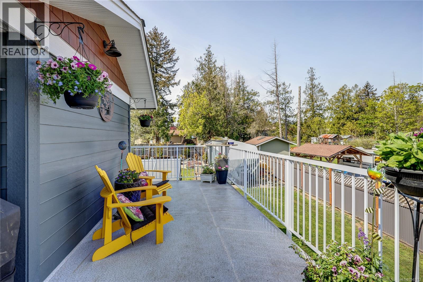 853 Glenhale Cres, Parksville