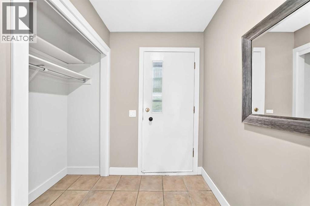 84 Brae Glen Lane SW - 4