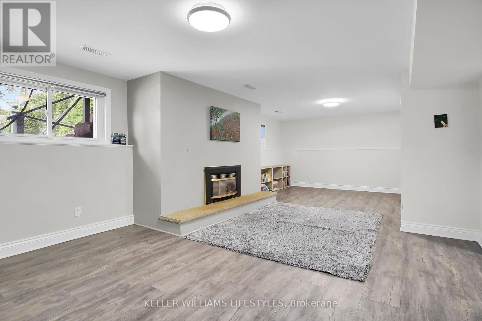 43 FINSBURY CRESCENT - 26