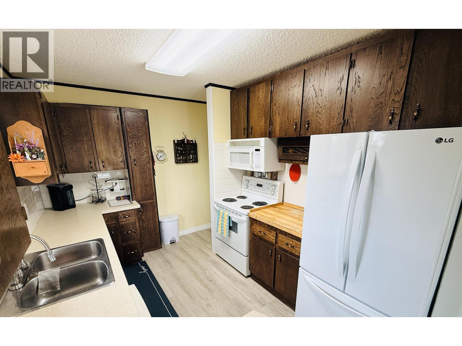 12895 271 ROAD, Charlie Lake