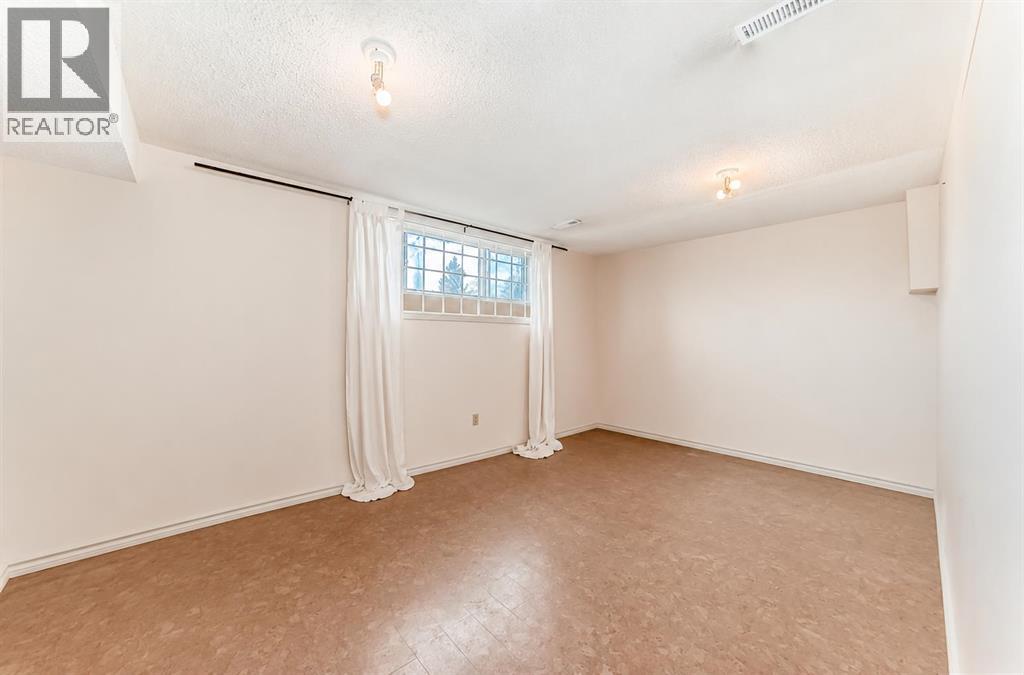 274 Templeview Way NE - Image 27