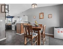 4pc Bathroom - 609 Maple Place, Picture Butte, AB T0K1V0 Photo 7