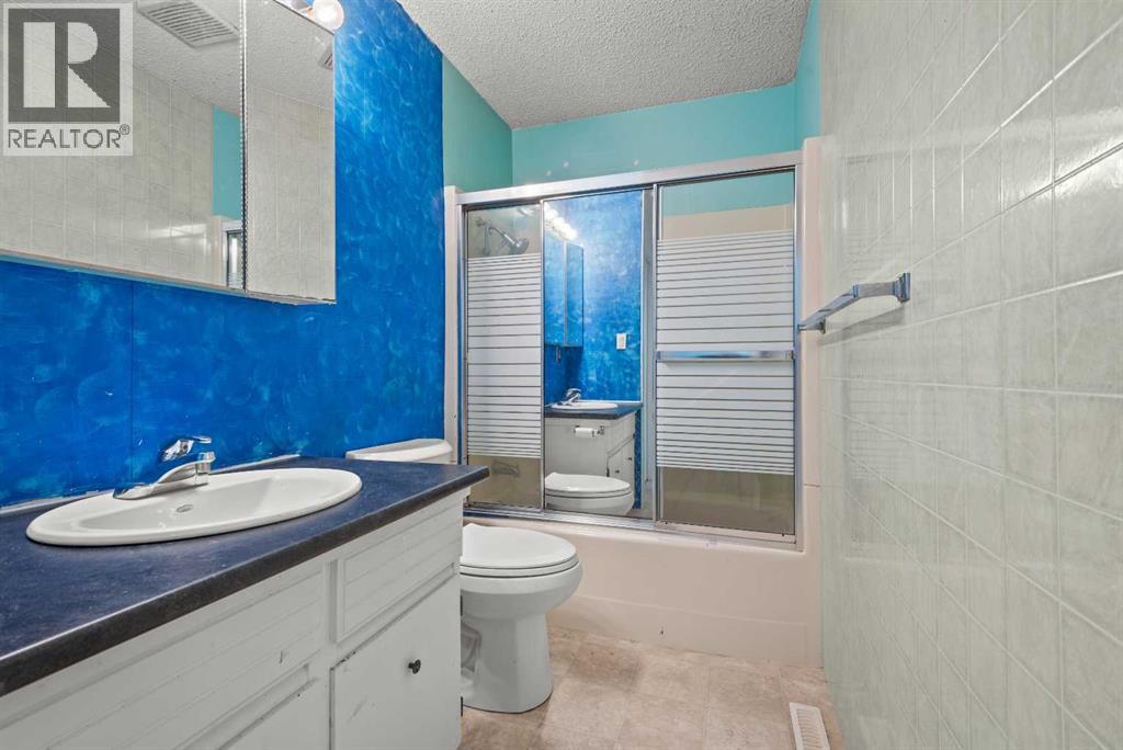 Listing photo – 602 Royal Drive, Trochu