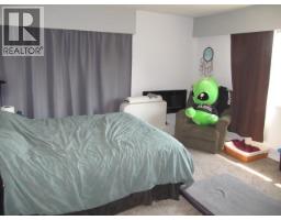 4709 Parker Court, 108 Mile Ranch, BC V0K2Z0 Photo 13