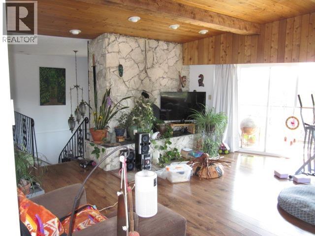 4709 PARKER COURT - 11