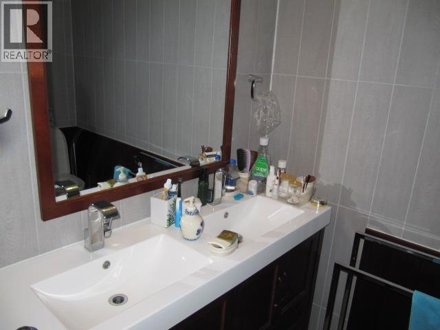 4709 PARKER COURT - 35