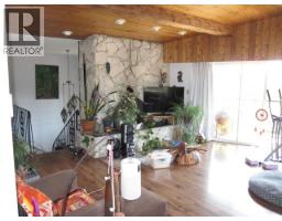 Kitchen - 4709 Parker Court, 108 Mile Ranch, BC V0K2Z0 Photo 11