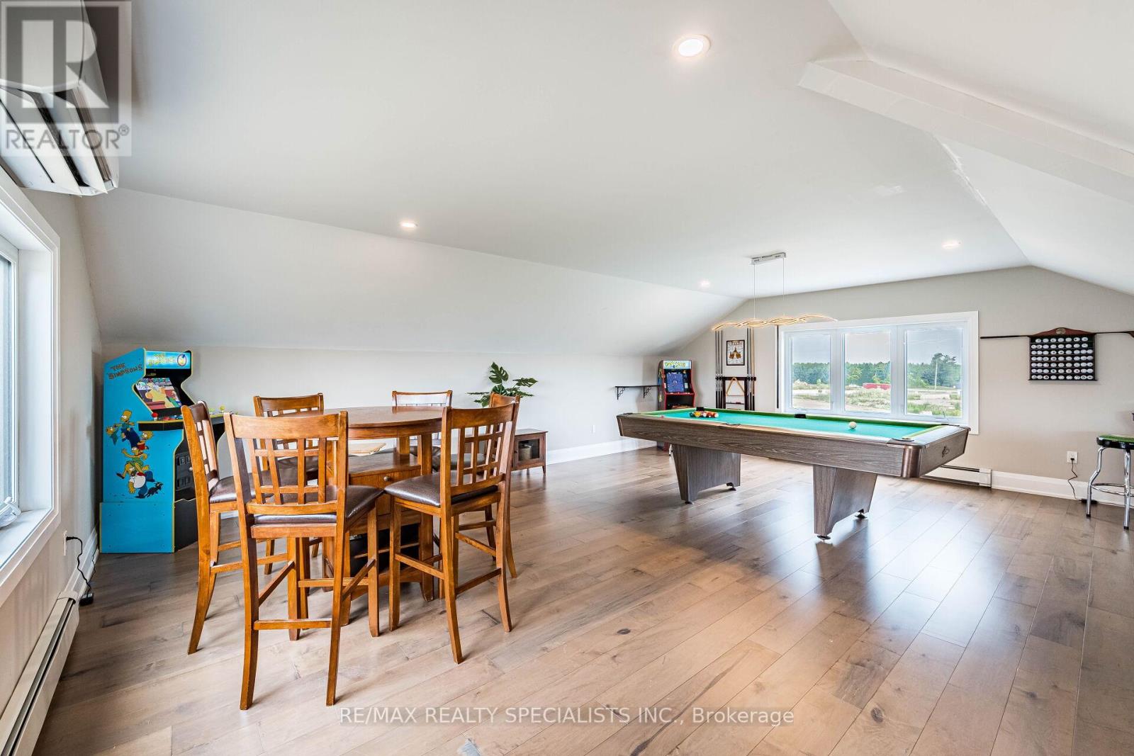 6 RUTLEDGE HEIGHTS - Image 32