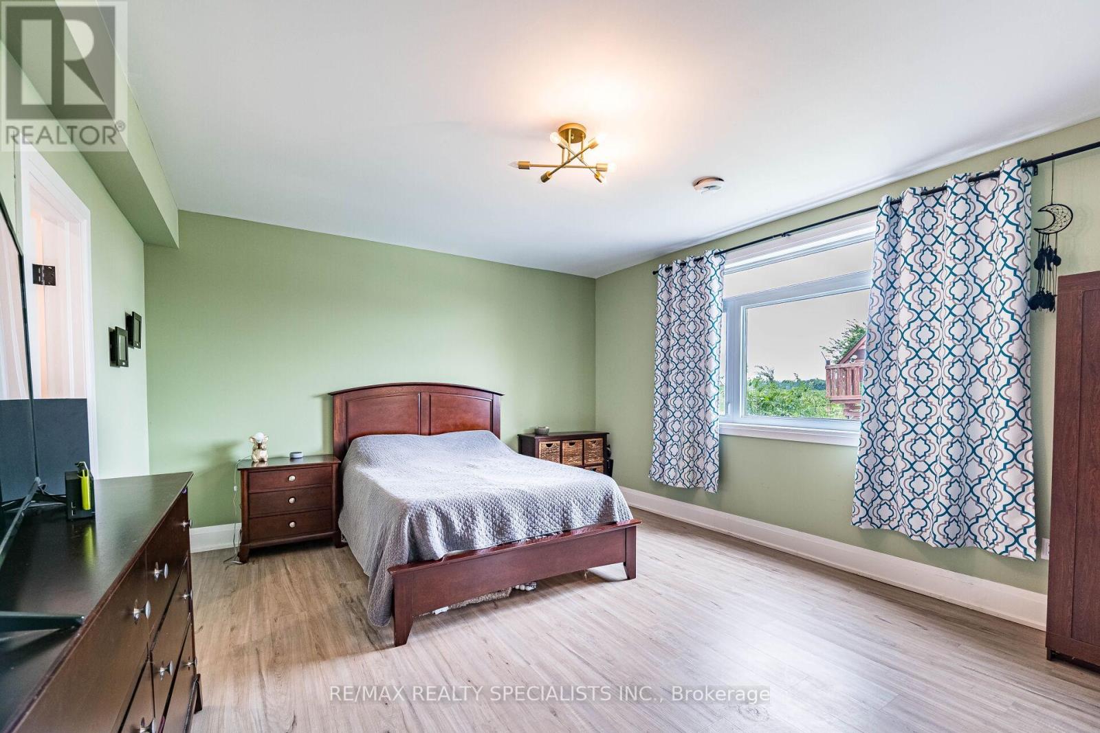 6 RUTLEDGE HEIGHTS - Image 43