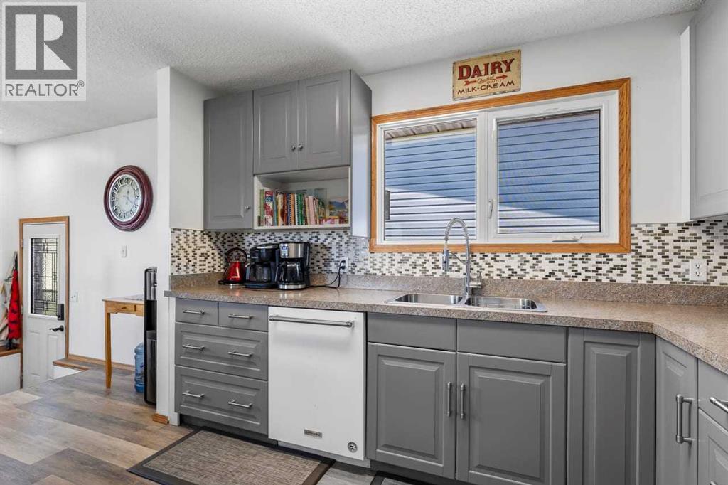 310 Stuart Street - Image 3