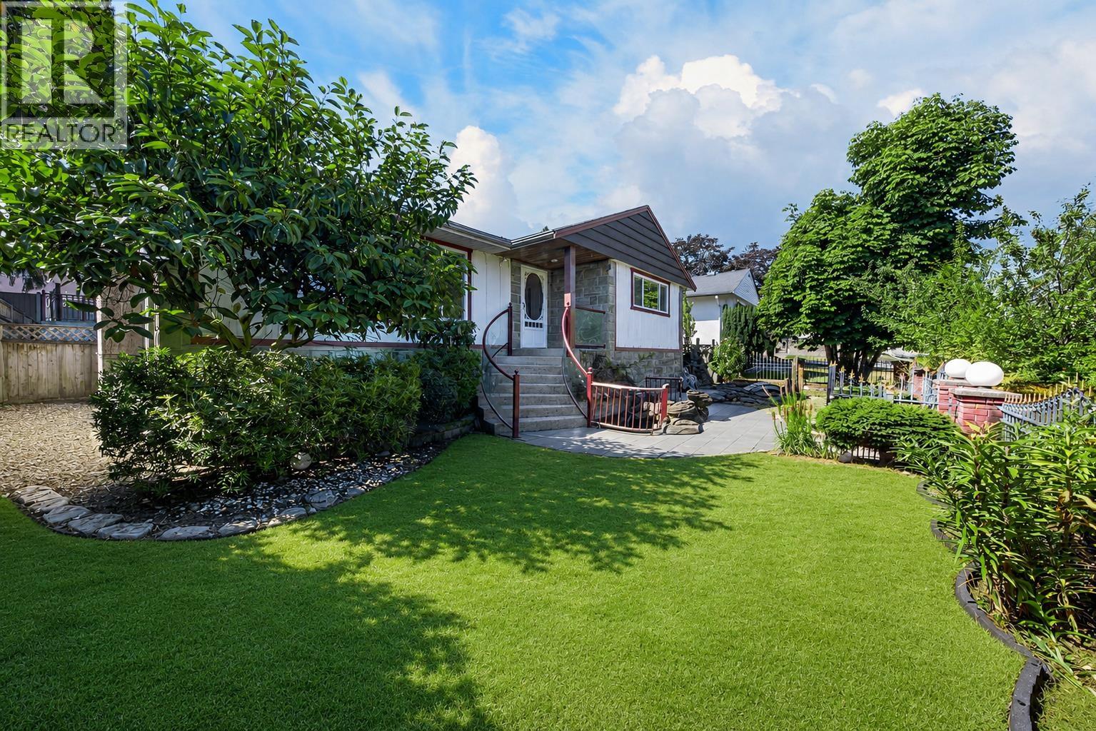 4116 GILPIN CRESCENT