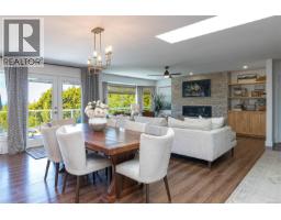 Primary Bedroom - 4475 Otter Point Rd, Sooke, BC V9Z0K4 Photo 14