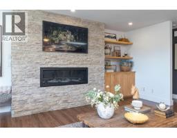 Dining room - 4475 Otter Point Rd, Sooke, BC V9Z0K4 Photo 12
