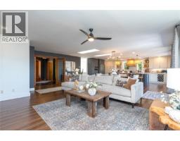 Entrance - 4475 Otter Point Rd, Sooke, BC V9Z0K4 Photo 11
