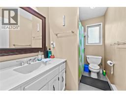 3271 10 Avenue Se, Salmon Arm, BC V1E1W8 Photo 32
