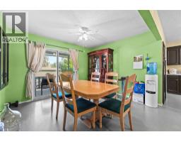 Full bathroom - 3271 10 Avenue Se, Salmon Arm, BC V1E1W8 Photo 18