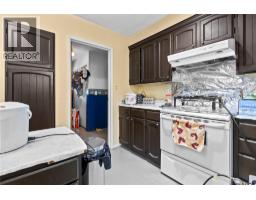 Laundry room - 3271 10 Avenue Se, Salmon Arm, BC V1E1W8 Photo 9