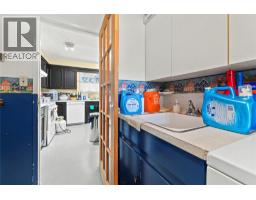 Great room - 3271 10 Avenue Se, Salmon Arm, BC V1E1W8 Photo 8