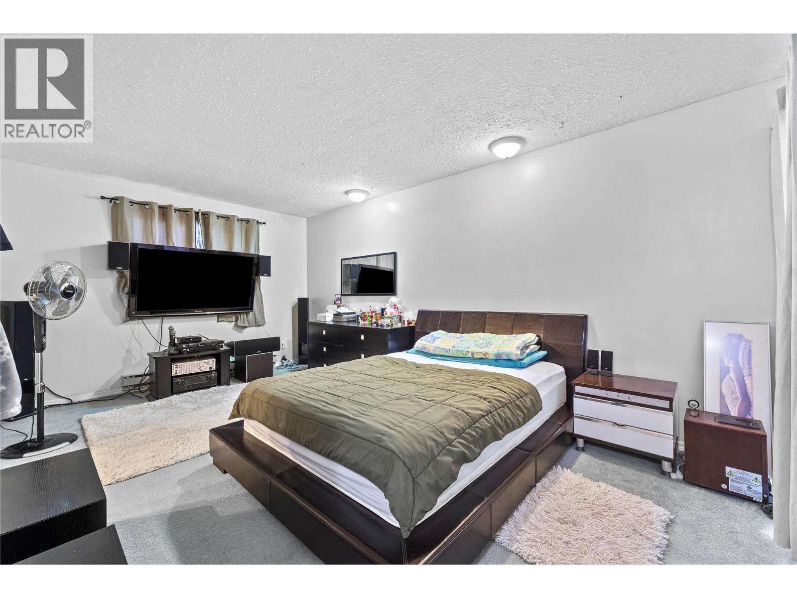3271 10 Avenue SE - 27