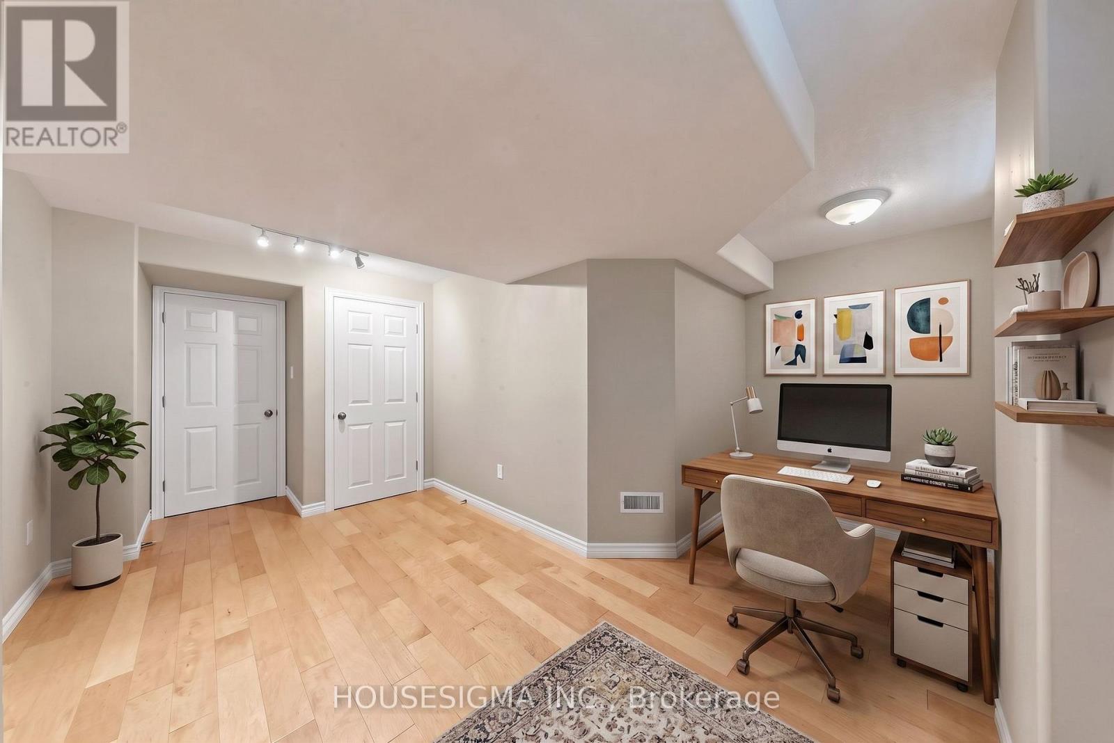 35 AUBURN COURT - 43