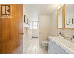 4264 Parker Street, Burnaby, BC V5C3C3 Photo 15