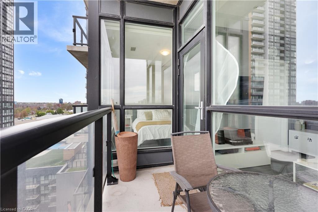 #1007 100 GARMENT Street - Image 21