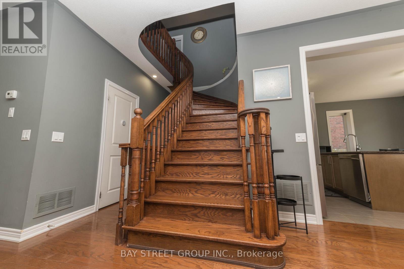 116 WINTERBERRY BOULEVARD - Image 10