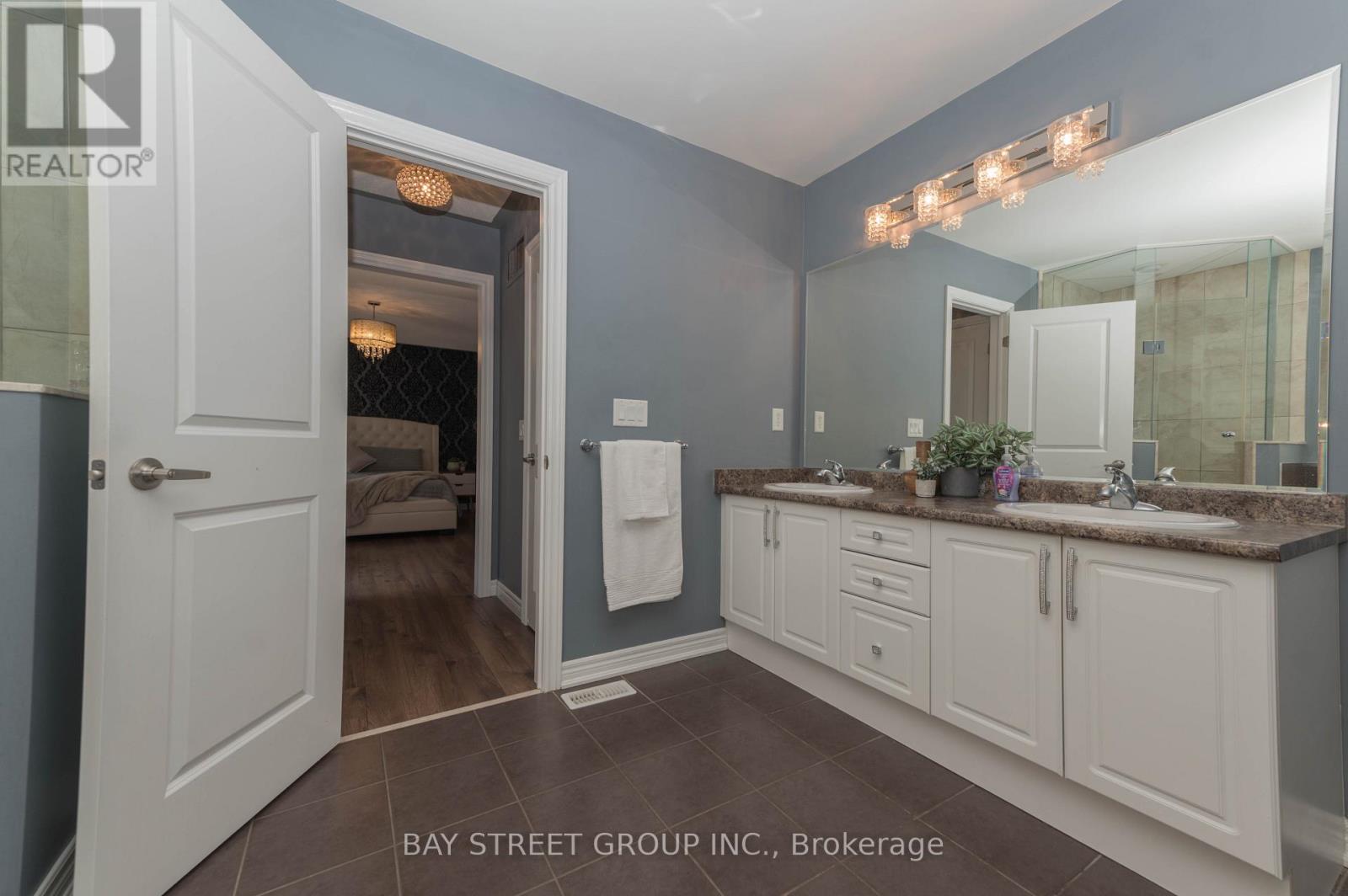 116 WINTERBERRY BOULEVARD - Image 17