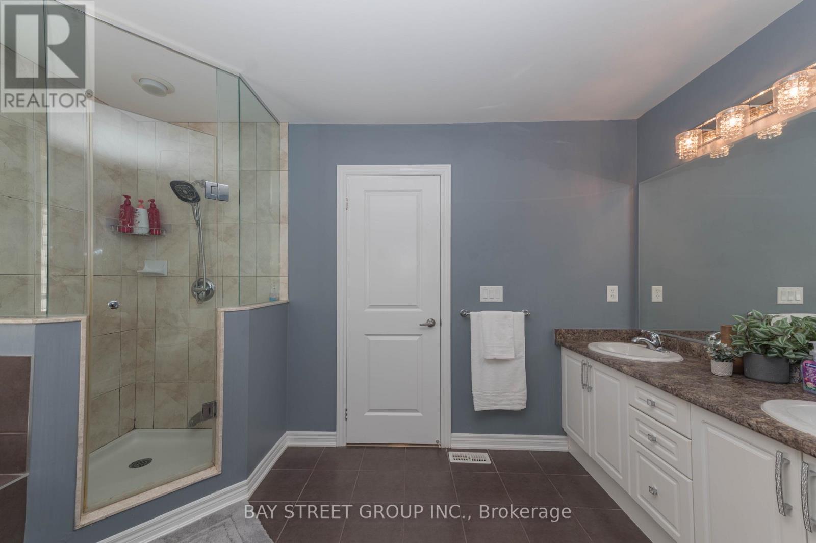 116 WINTERBERRY BOULEVARD - Image 18