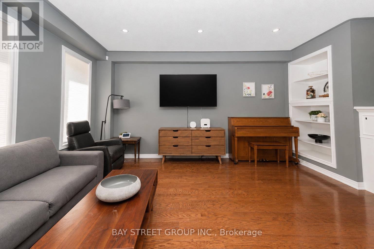 116 WINTERBERRY BOULEVARD - Image 7