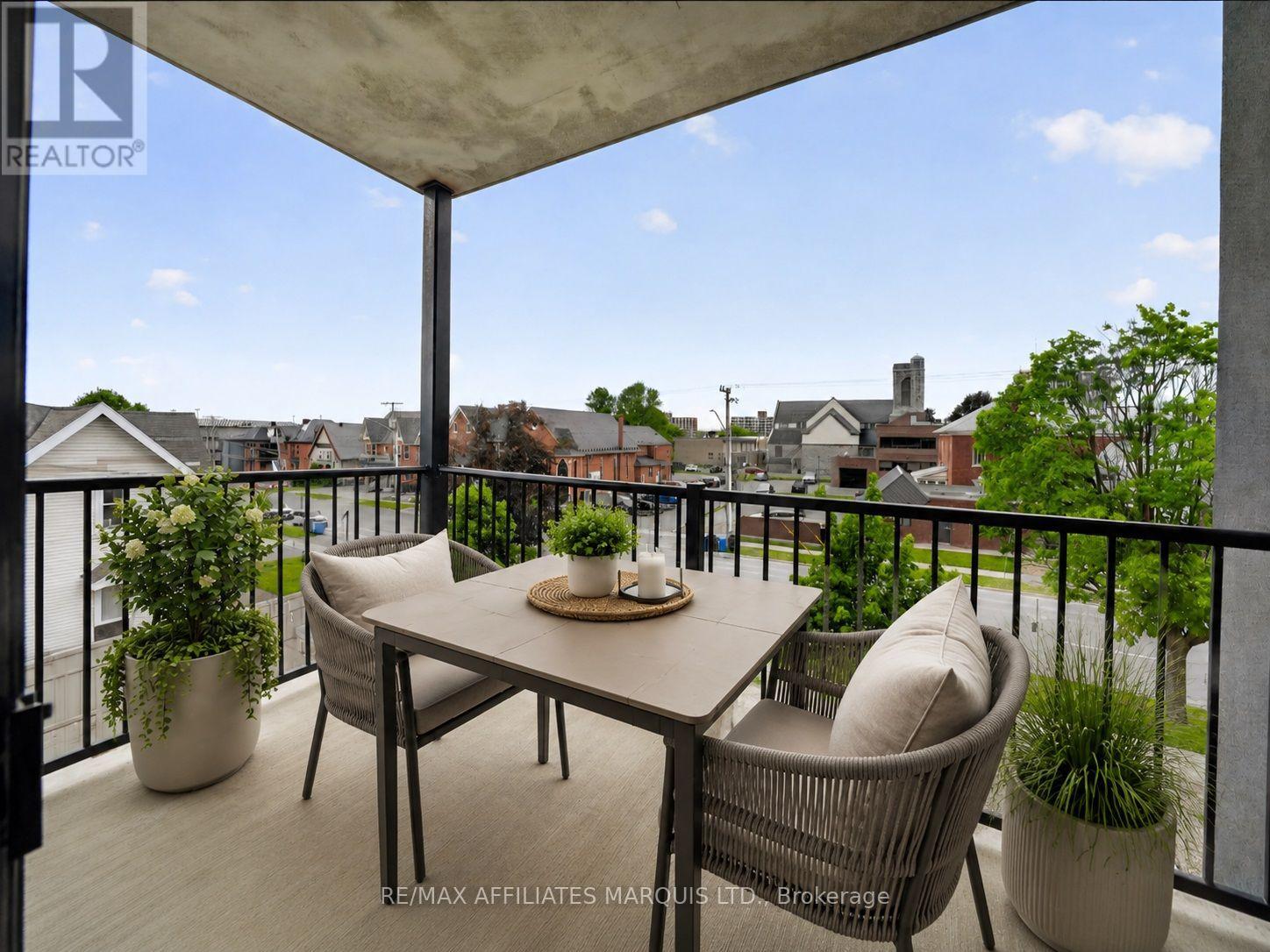 #604 108 SECOND STREET E - 16