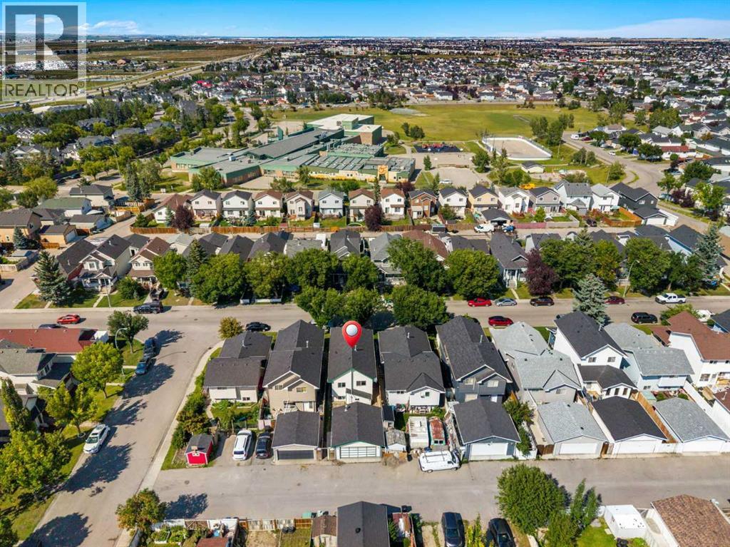 45 Martinridge Crescent NE - Image 39