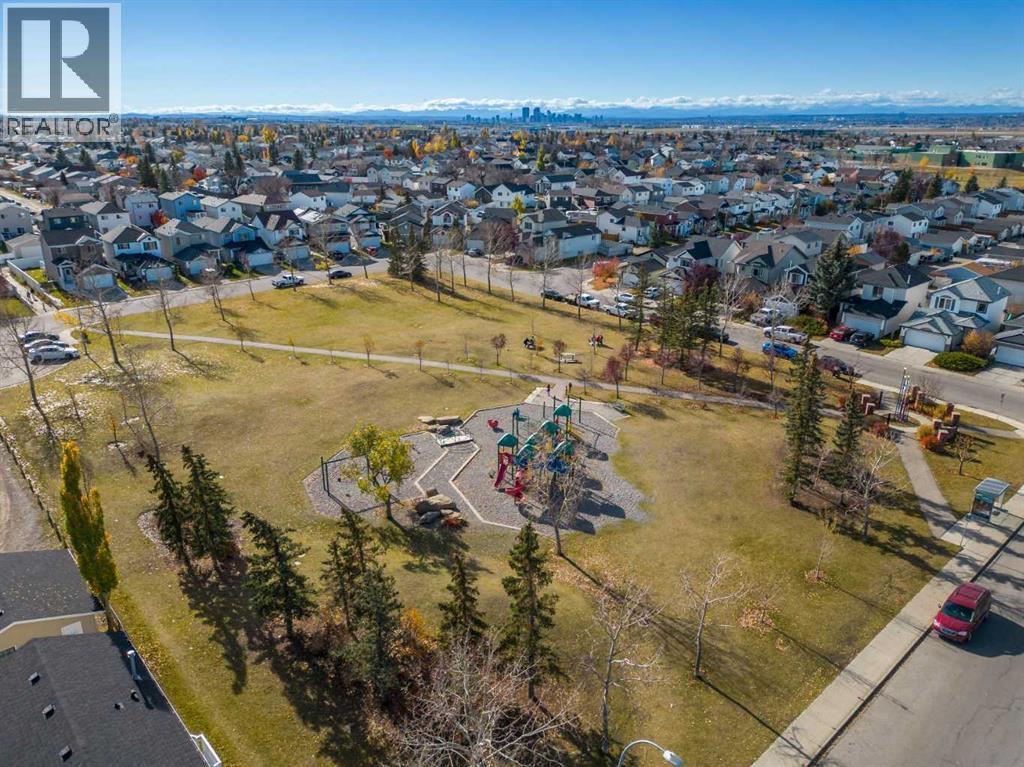 45 Martinridge Crescent NE - Image 43