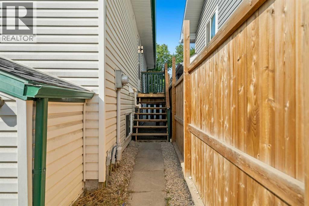 45 Martinridge Crescent NE - Image 35