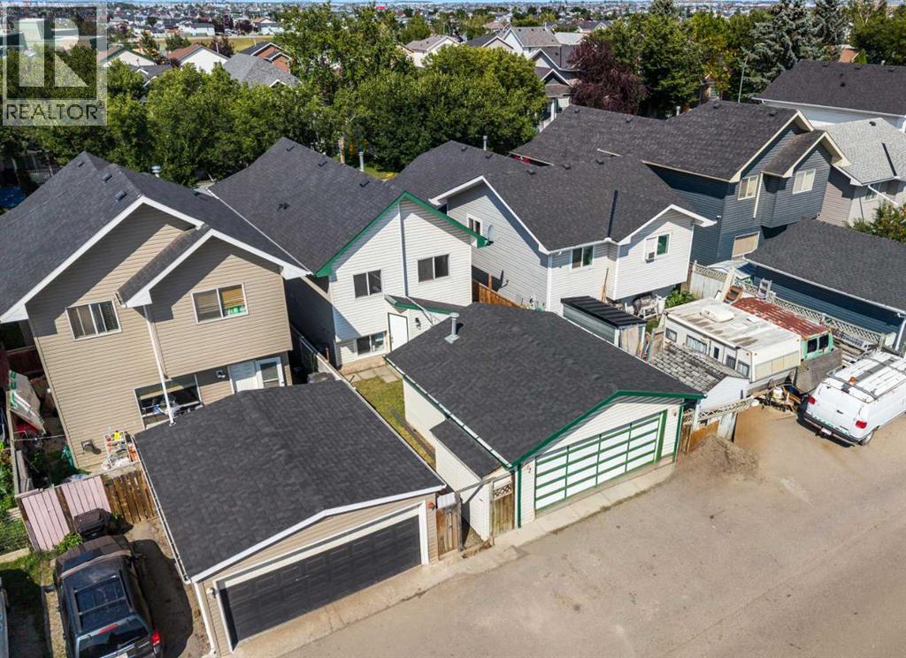 45 Martinridge Crescent NE - Image 36
