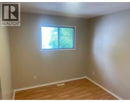 6321-b Enevold Drive, Camrose, AB T4V3K1 Photo 13
