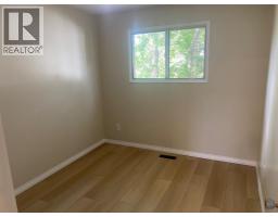 6321-b Enevold Drive, Camrose, AB T4V3K1 Photo 14