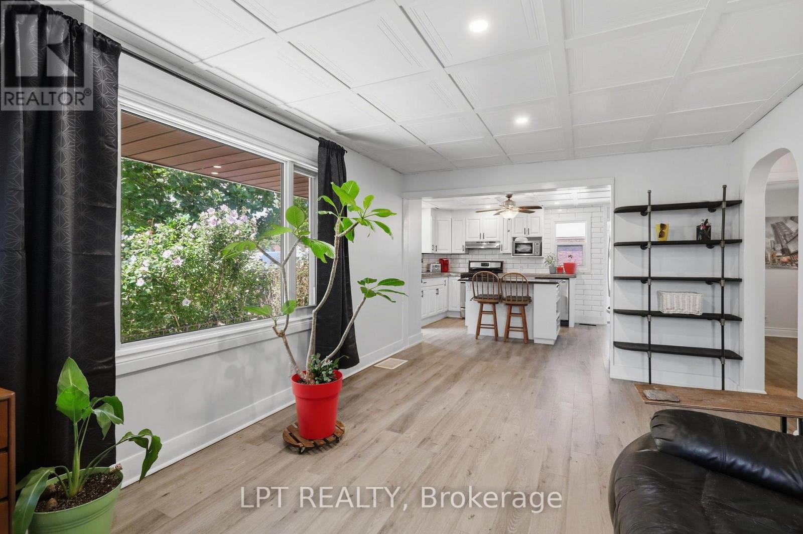 2 bedroom Single Family interior view, 228 Highbury Avenue, London East (East O), Ontario