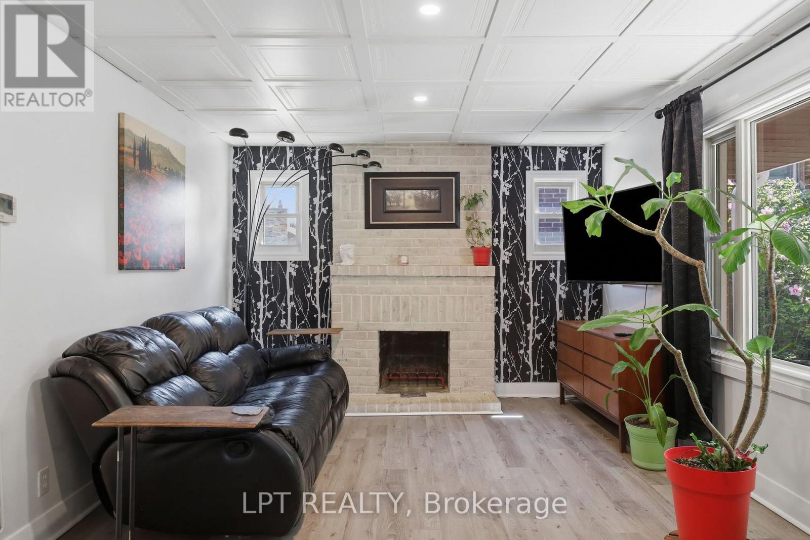 2 bedroom Single Family interior view, 228 Highbury Avenue, London East (East O), Ontario